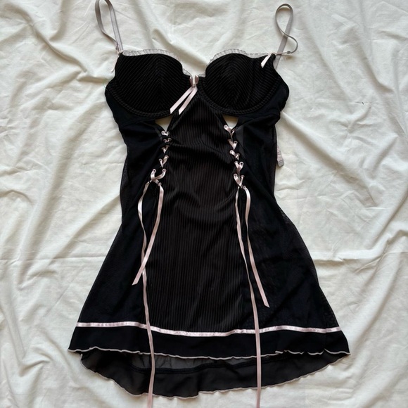 Ann Summers Black and White Pinstripe Pink Ribbon Sheer Corset Top Dress - Picture 3 of 4